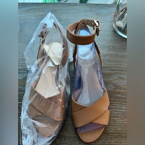 Nine West Brown Sandal Size 6